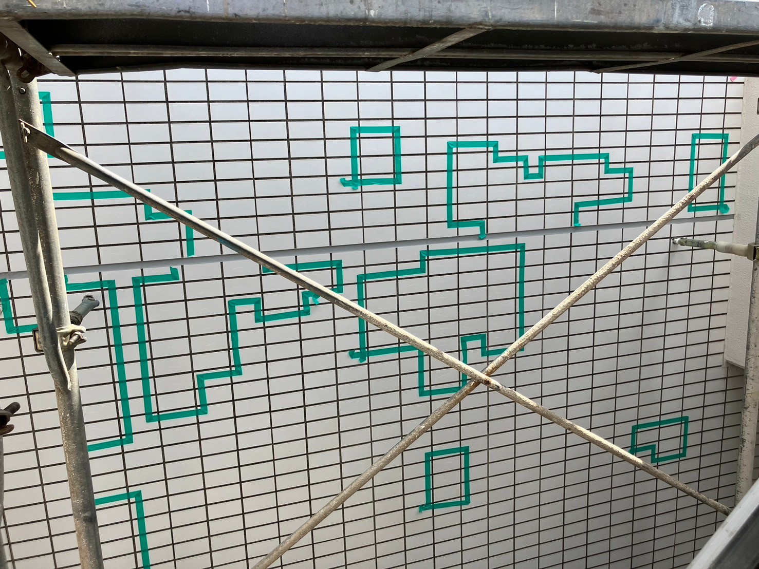外壁タイル　施工前