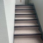 階段　長尺シート工事　施工完了