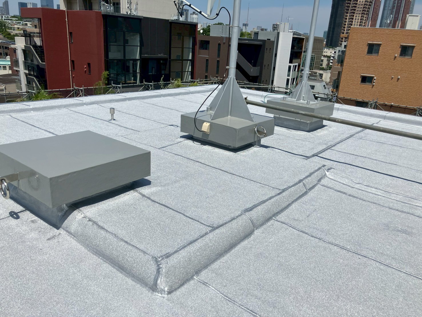 屋上　アスファルトシート防水工事　施工完了