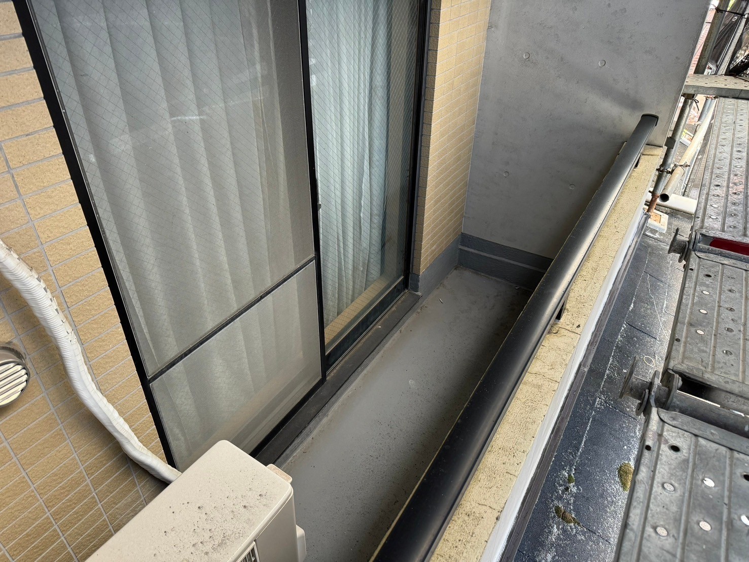 バルコニー防水工事　施工前