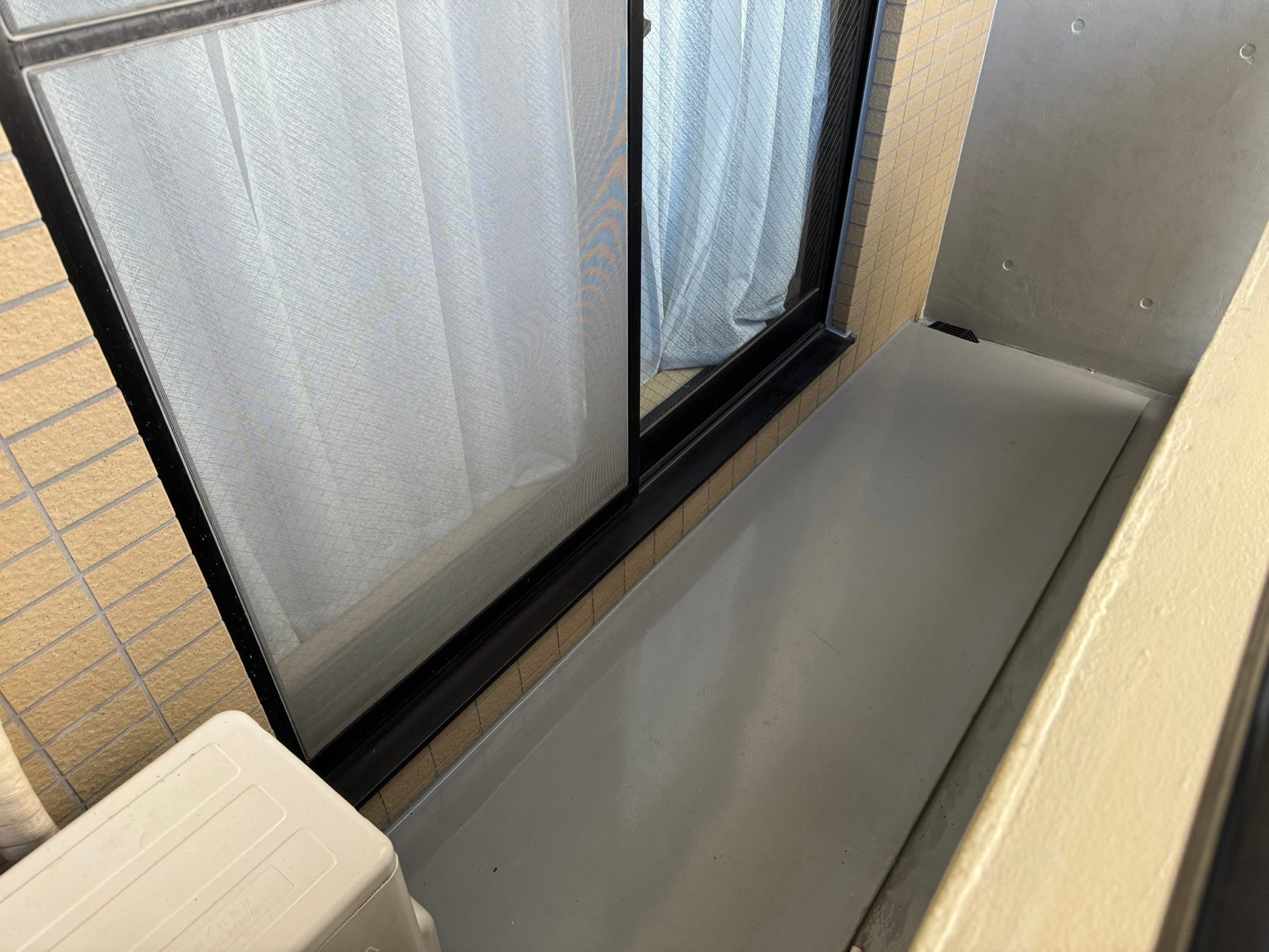 バルコニー防水工事　施工