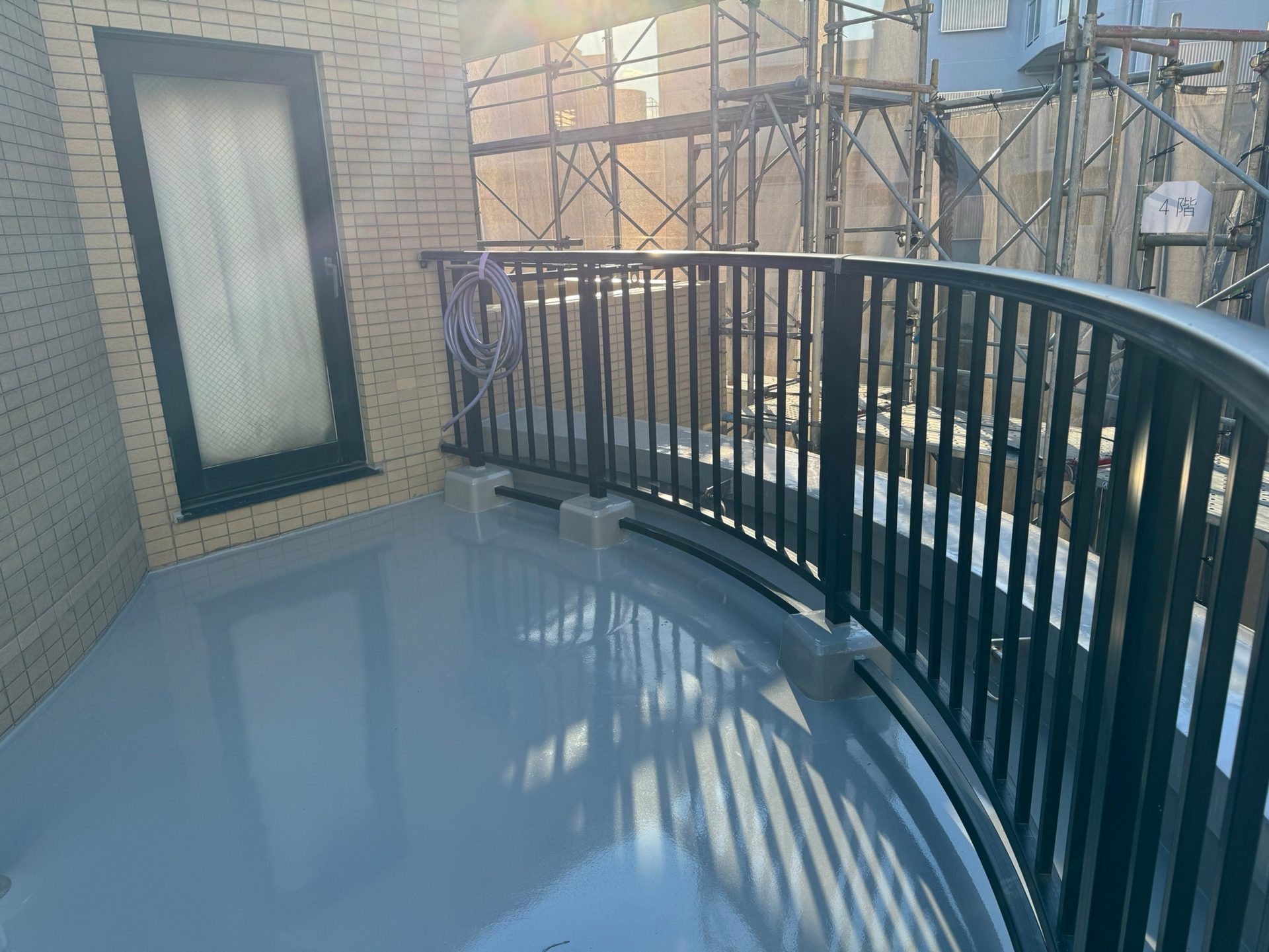 ルーフバルコニー防水工事　施工前完了