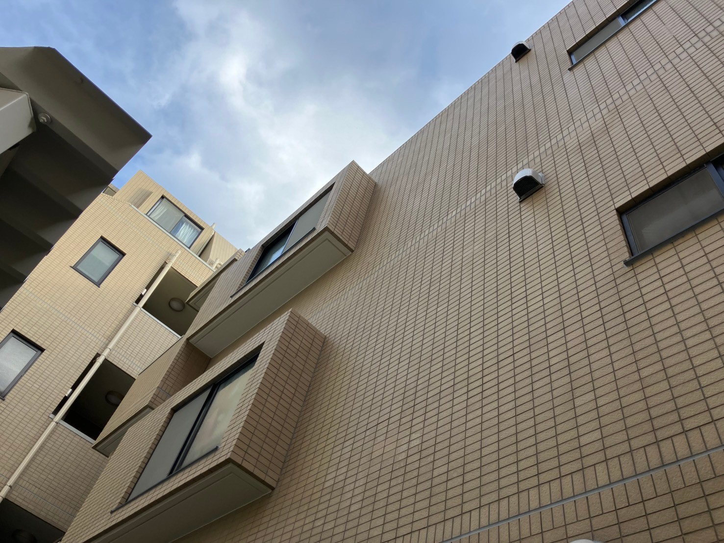 外壁タイル　施工完了