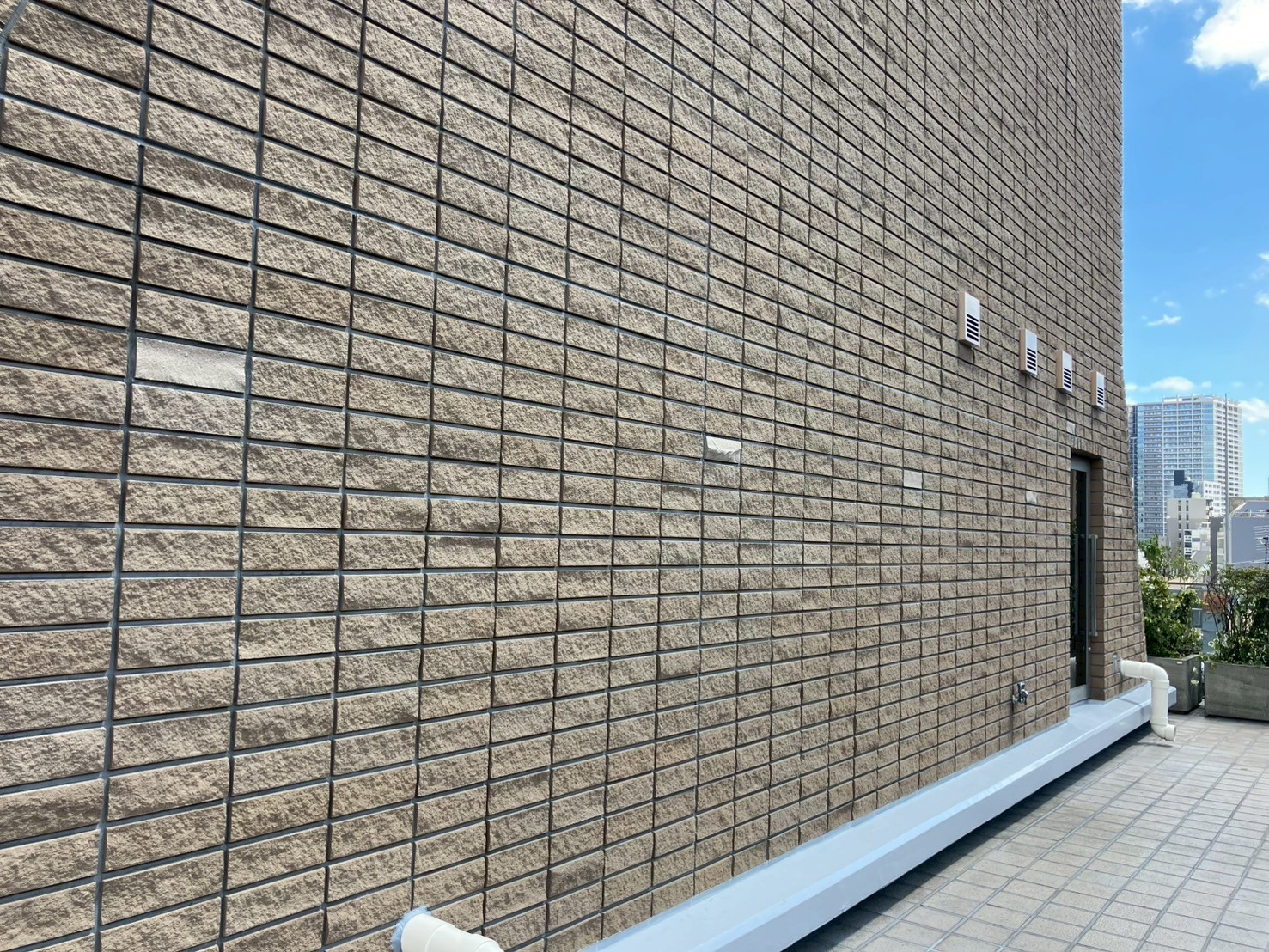 ルーフバルコニー　高圧洗浄工事　施工完了