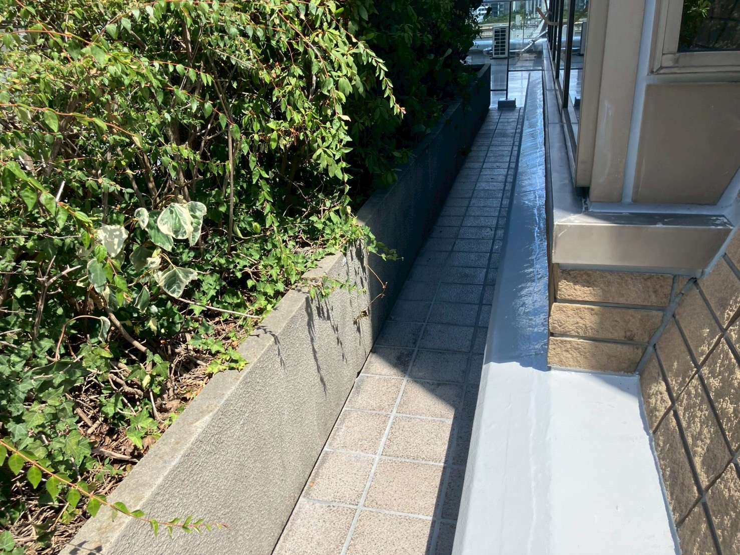 ルーフバルコニー　高圧洗浄工事　施工完了