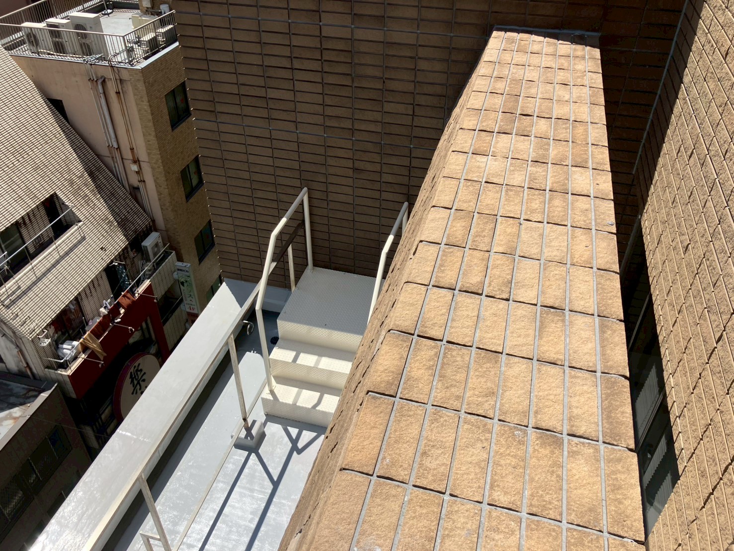 外壁　薬品洗浄工事　施工完了