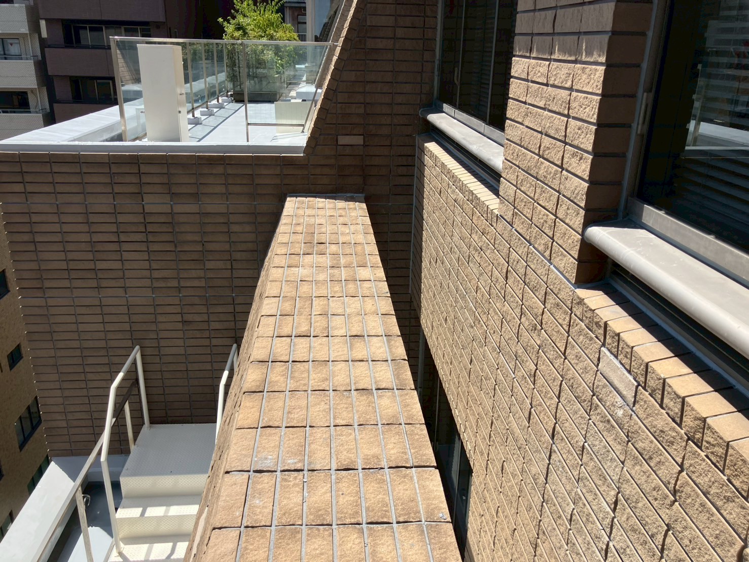 外壁　薬品洗浄工事　施工完了