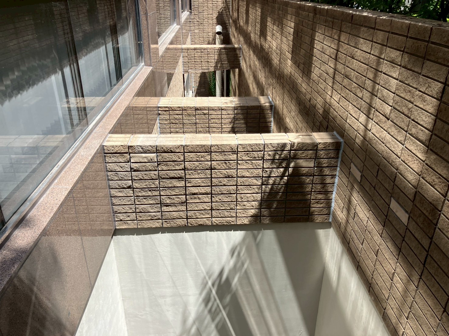 外壁　薬品洗浄工事　施工完了