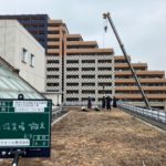 足場解体中