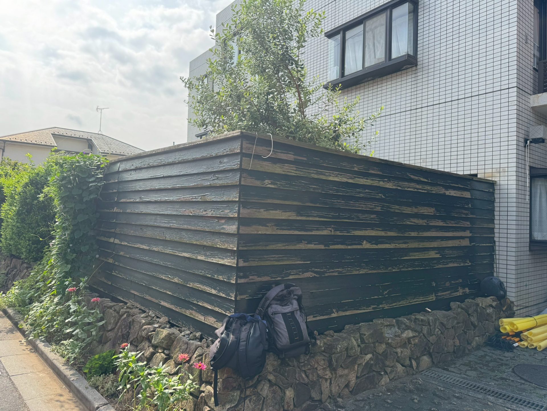 木製フェンス　施工前