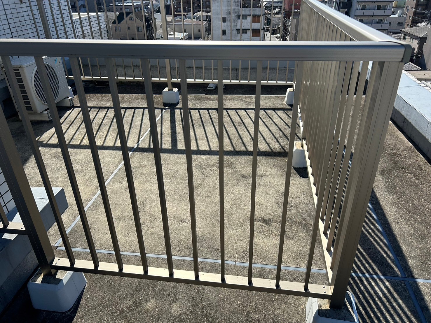 屋上防水工事　ウレタン防水　長尺シート貼替　施工前