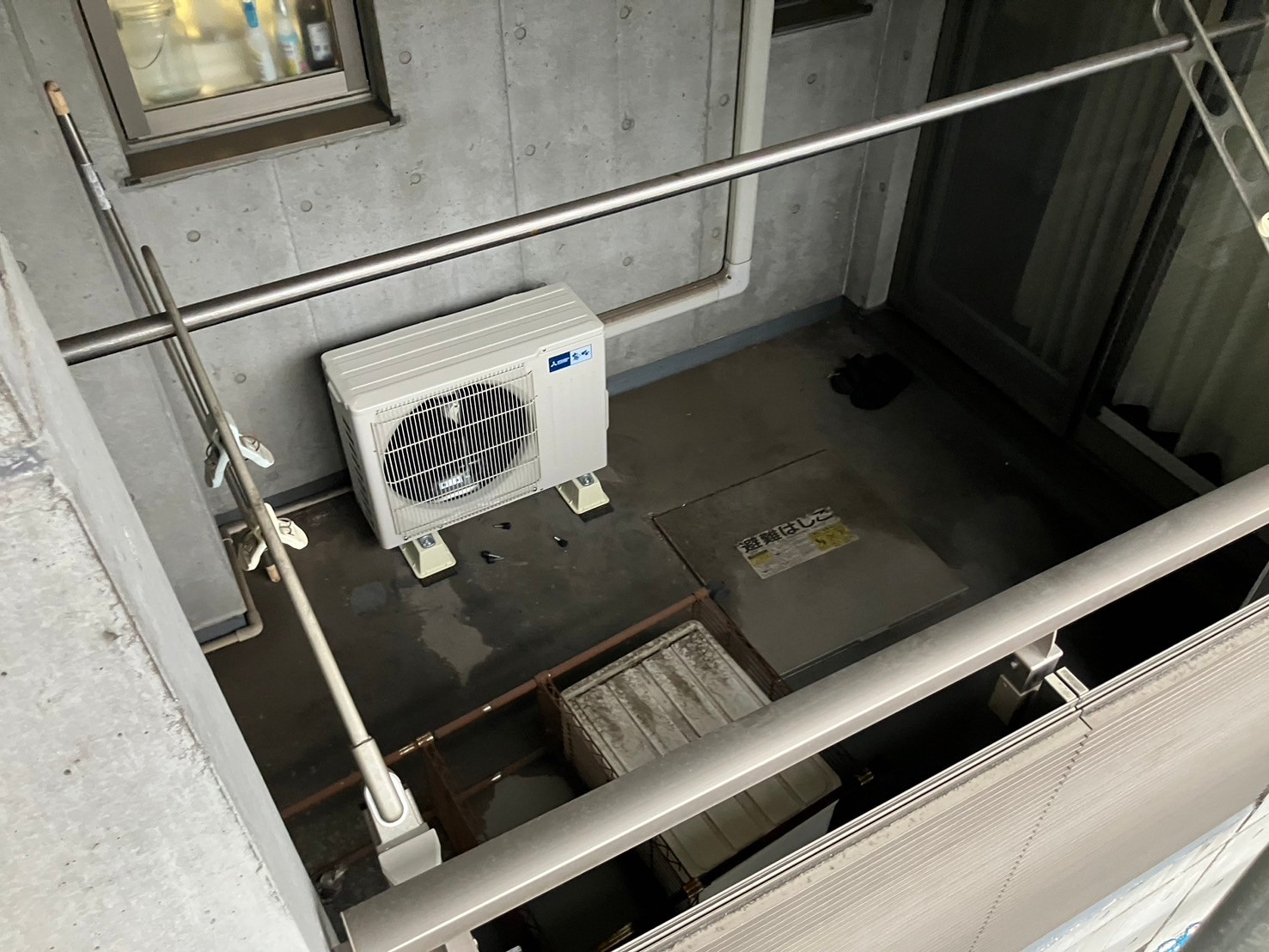 バルコニー　ウレタン防水工事　施工前