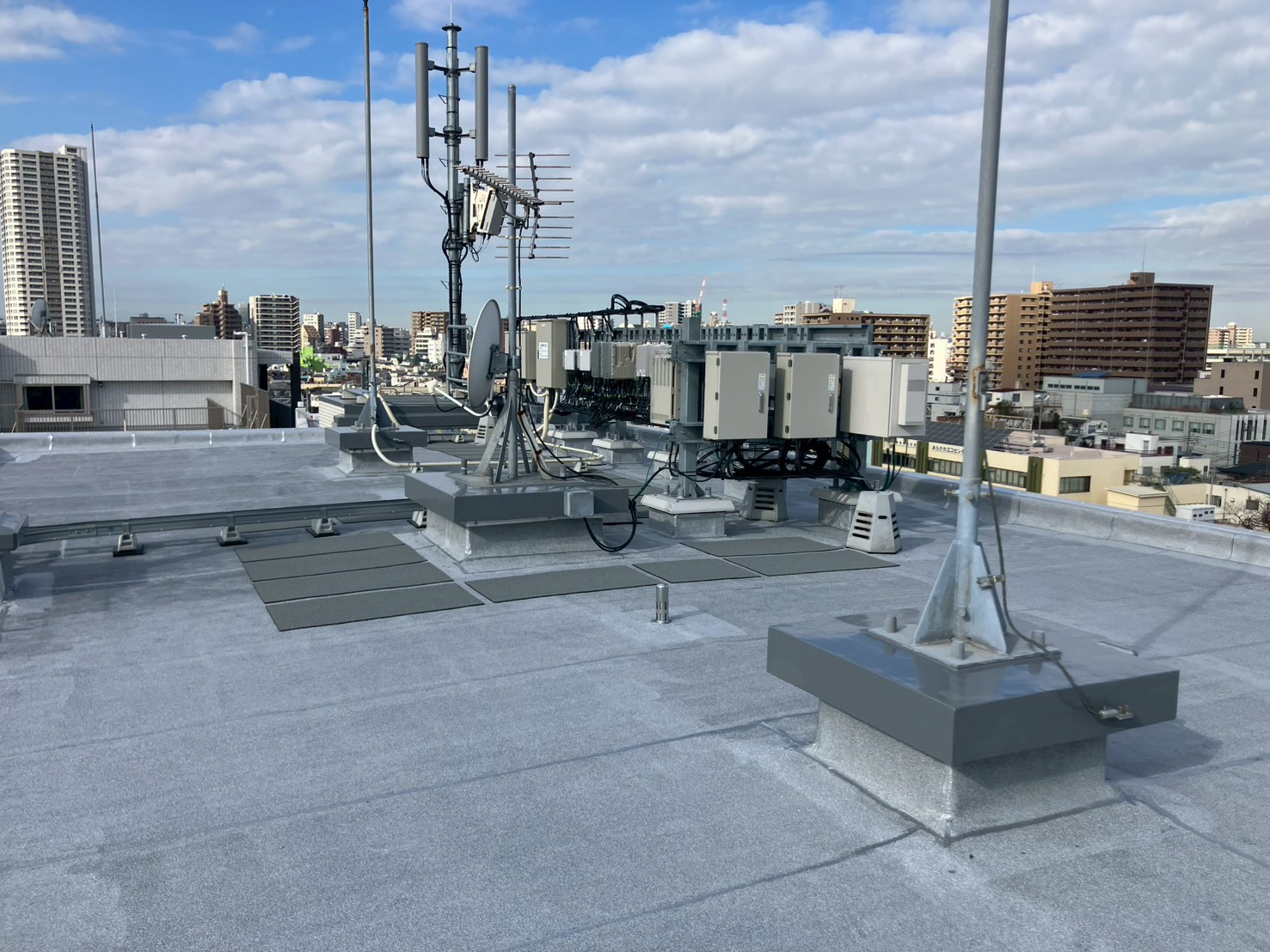 屋上防水工事　アスファルトシート防水　施工完了