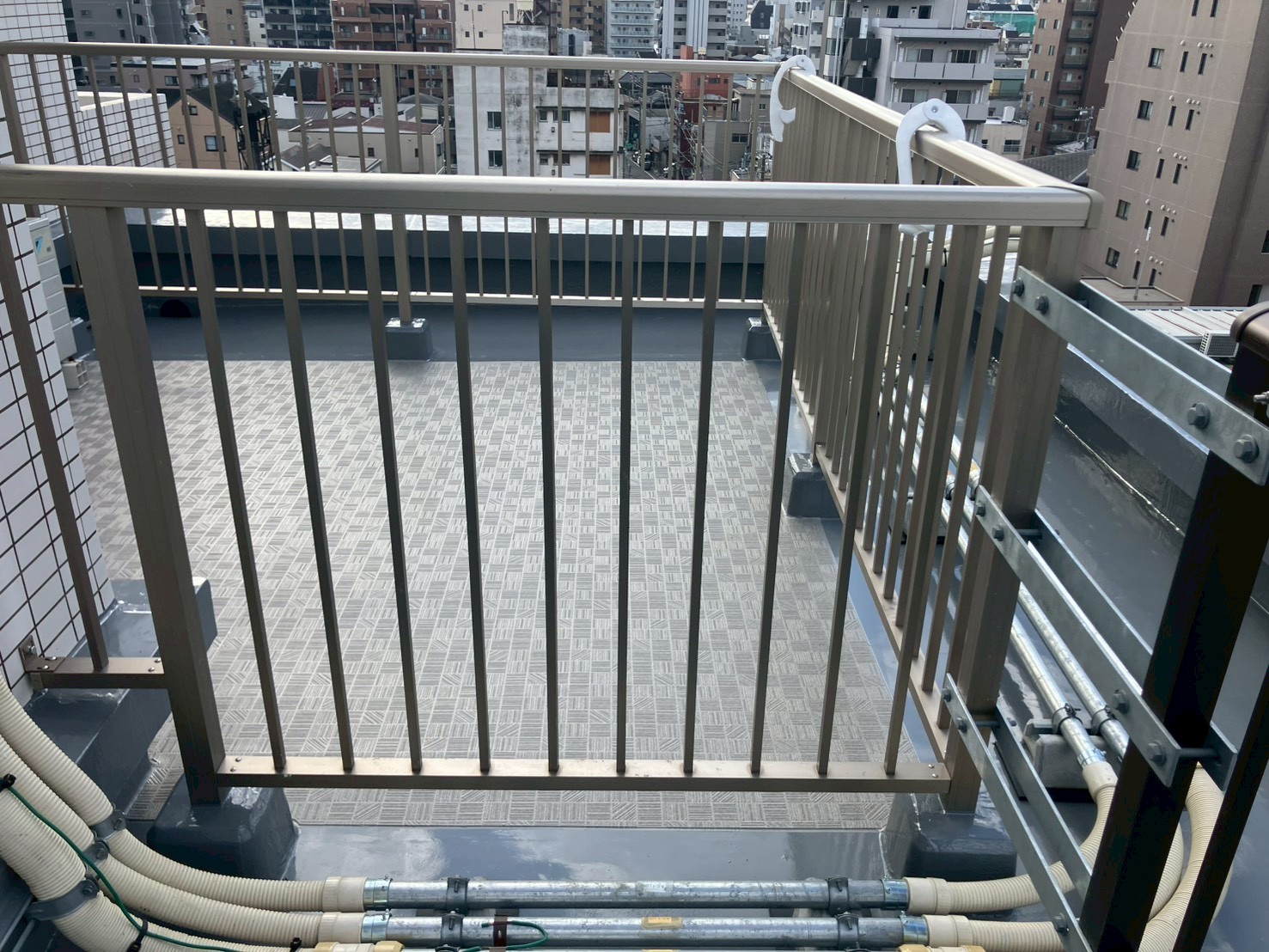 屋上防水工事　ウレタン防水　長尺シート貼替　施工完了