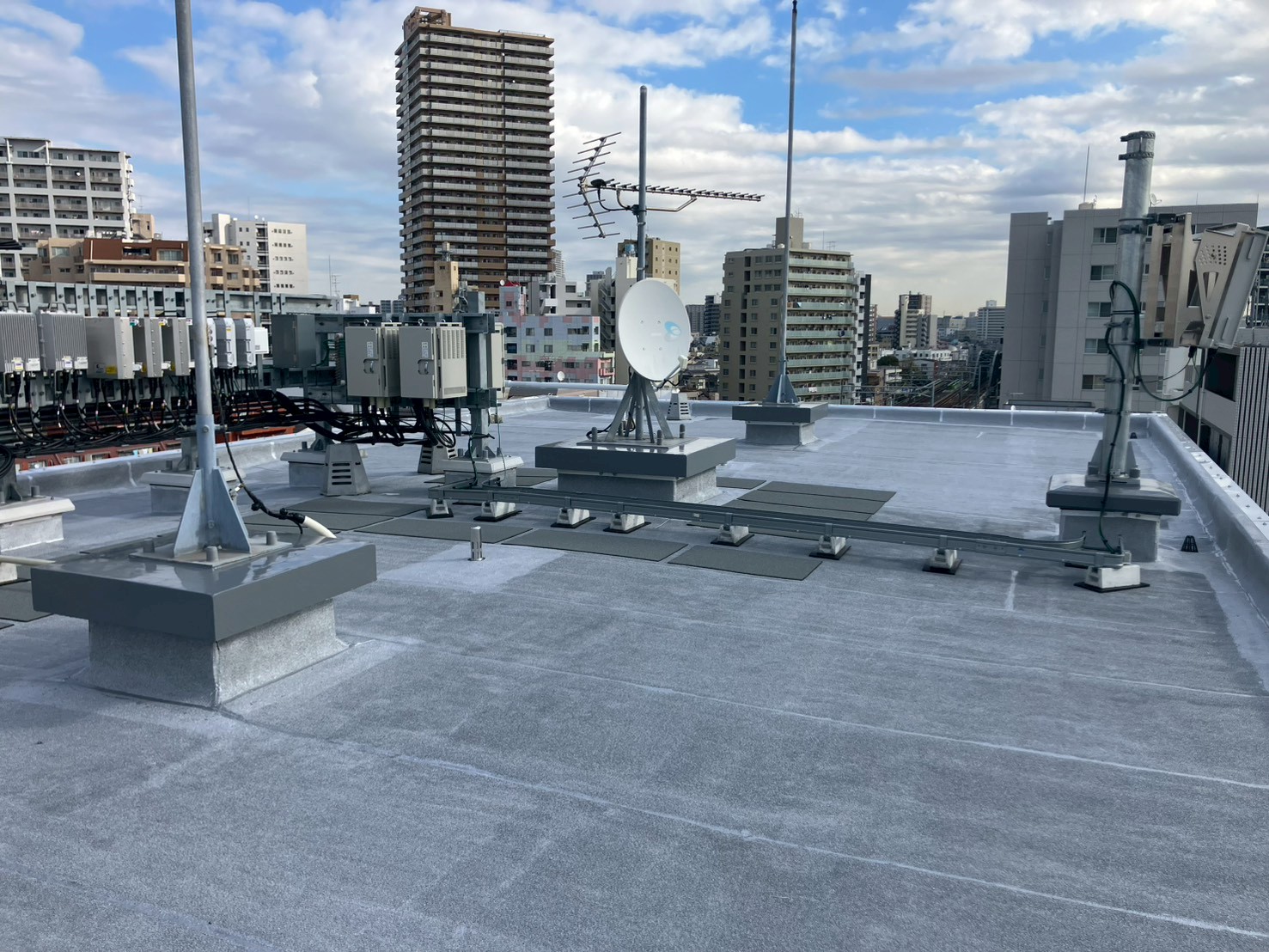 屋上防水工事　アスファルトシート防水　施工完了