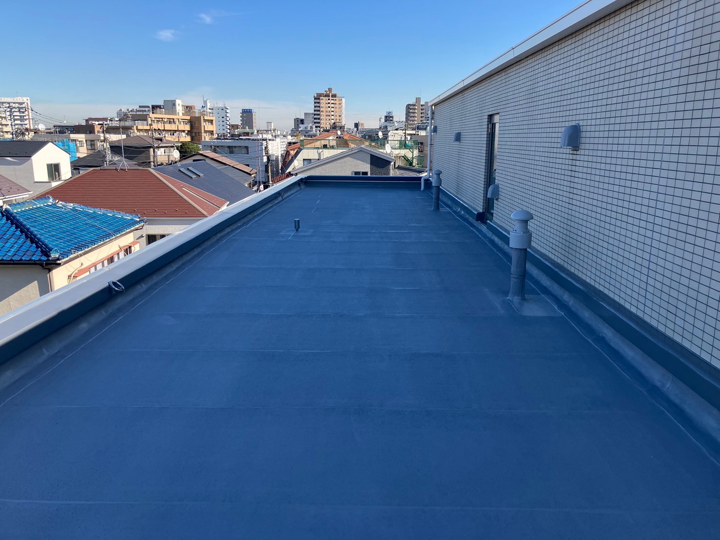 ルーフバルコニー防水工事　アスファルトシート防水　施工完了