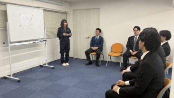 入社式　先輩社員②
