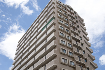 ビル・マンションの大規模修繕工事の備えとなる「保険」とは