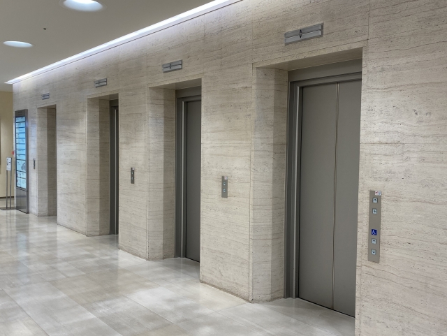 大規模修繕・ビル改修時に知っておきたい！エレベーター設備の小ネタ