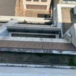 斜壁塗装工事　施工前