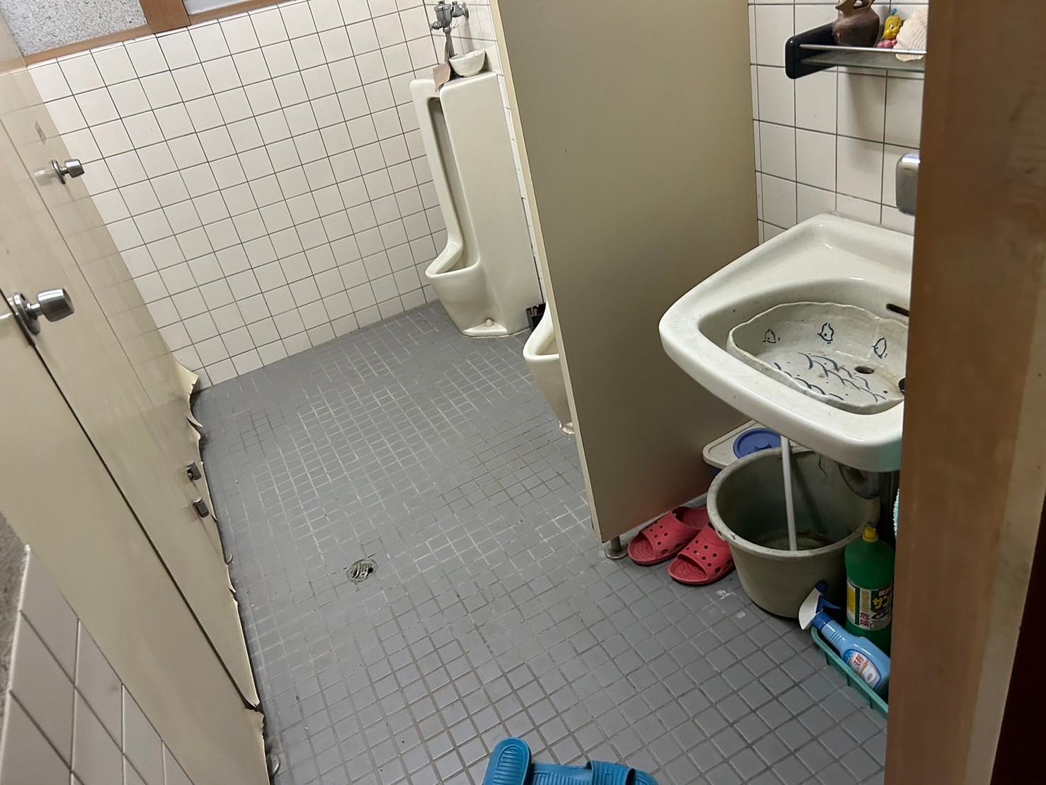 トイレ　施工前